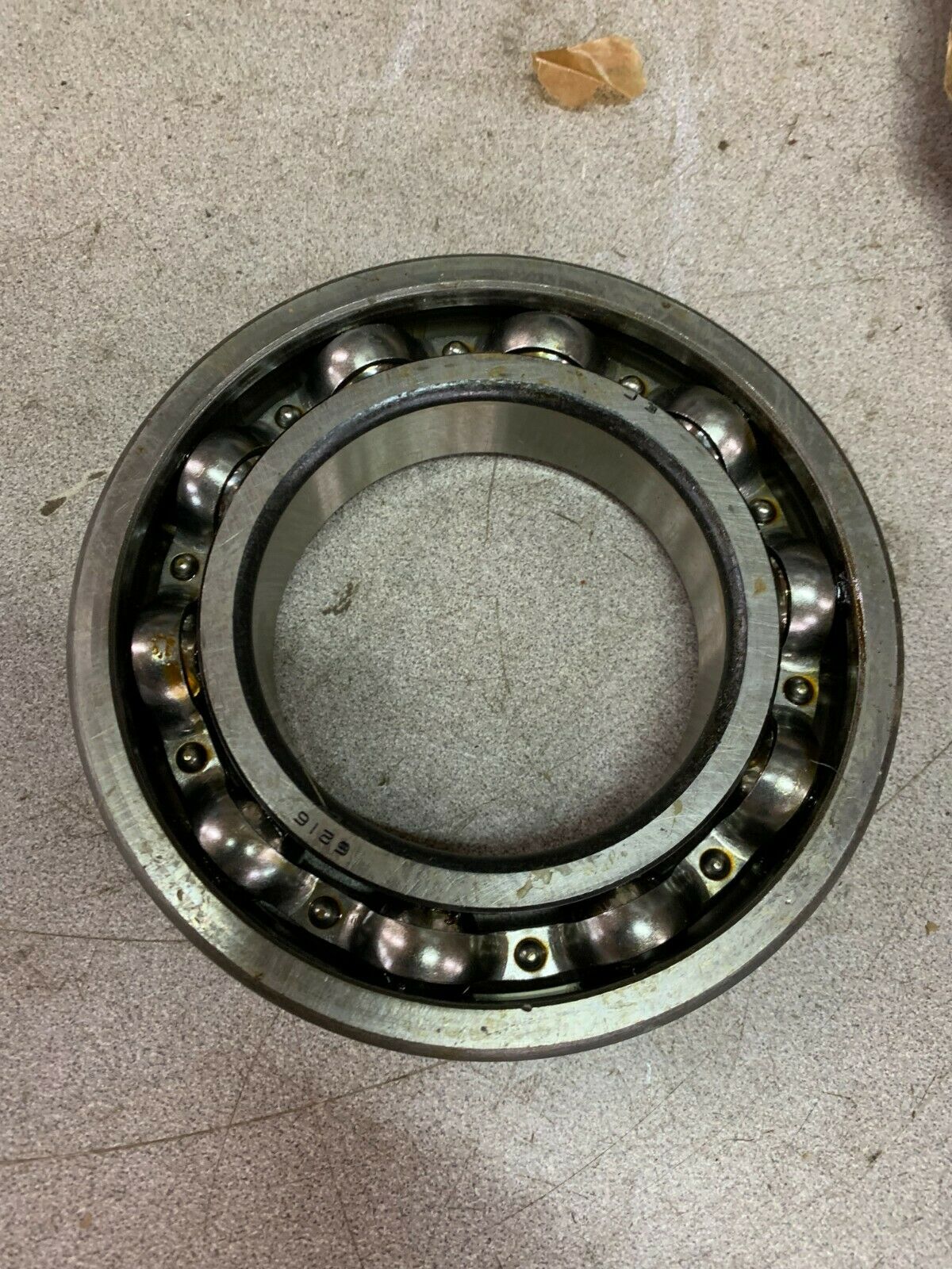 NEW SKF SINGLE ROW BALL BEARING 6216 J/C3