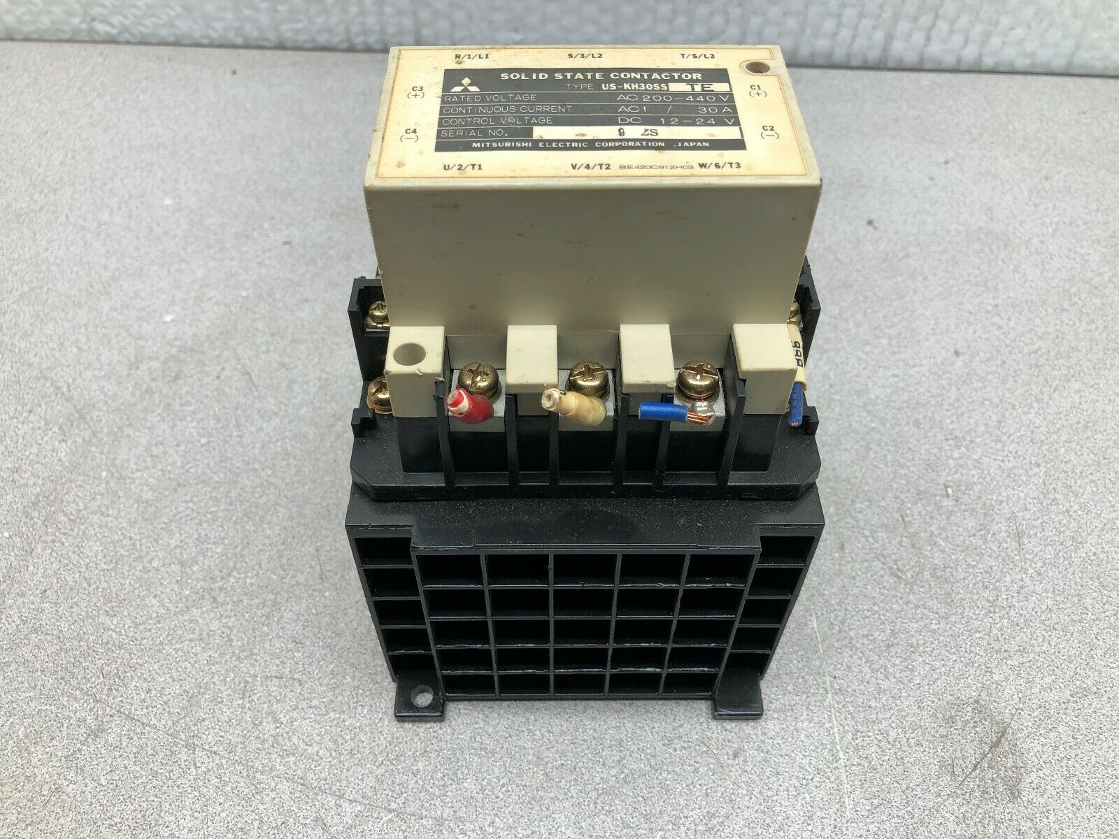 USED MITSUBISHI ELECTRIC 30 AMP 3 PH 200-440 12-24 VDC COIL SOLID STATE CONTACTO