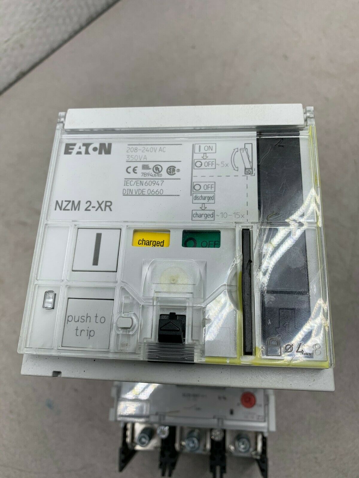 NEW  EATON MOELLER 125AMP BREAKER WITH SYNCHRONIZED REMOTE OPERATOR NZM 2-XR