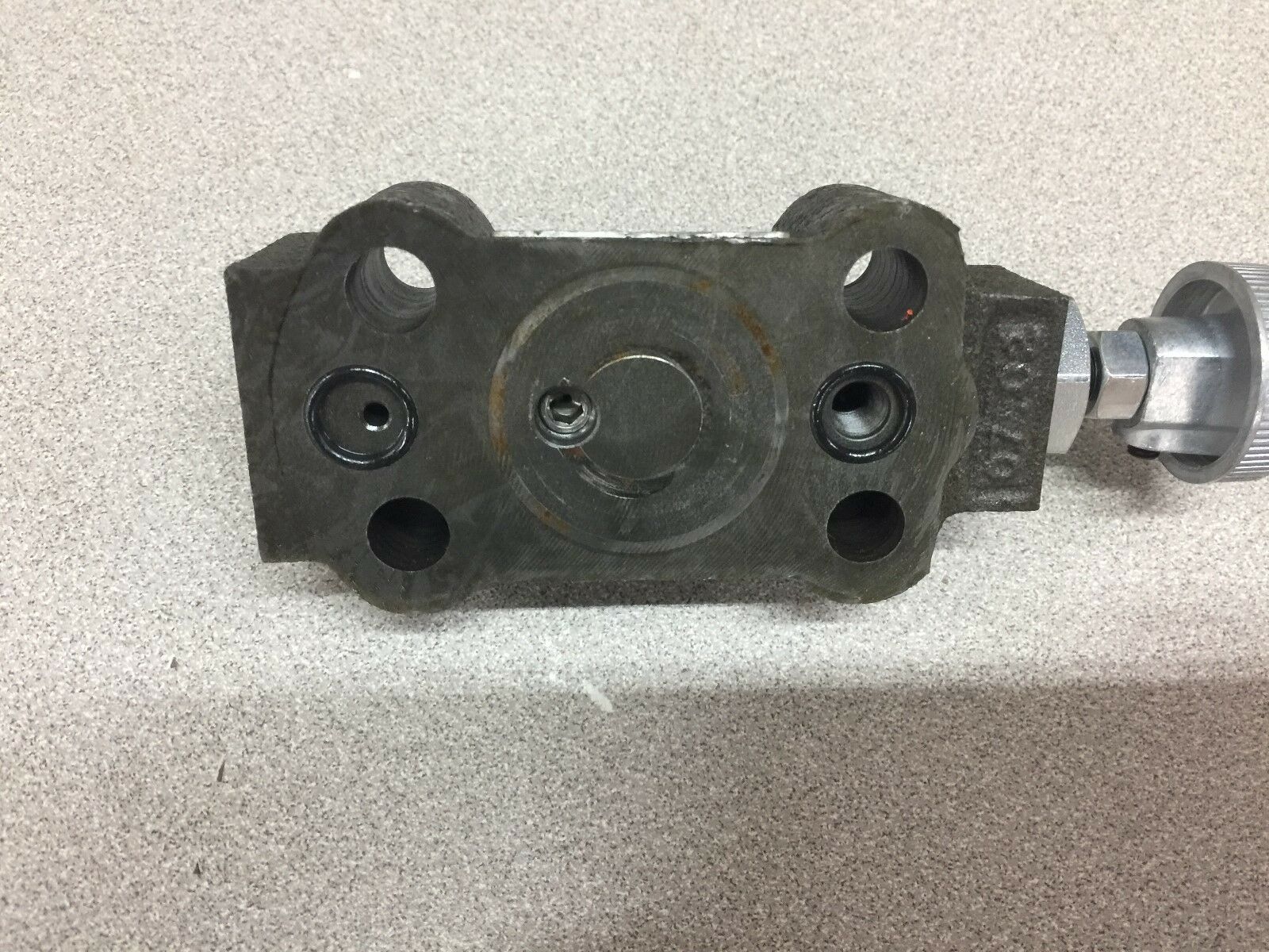 NEW NO BOX DENISON HYDRAULICS VALVE 016 82918 0 0054802