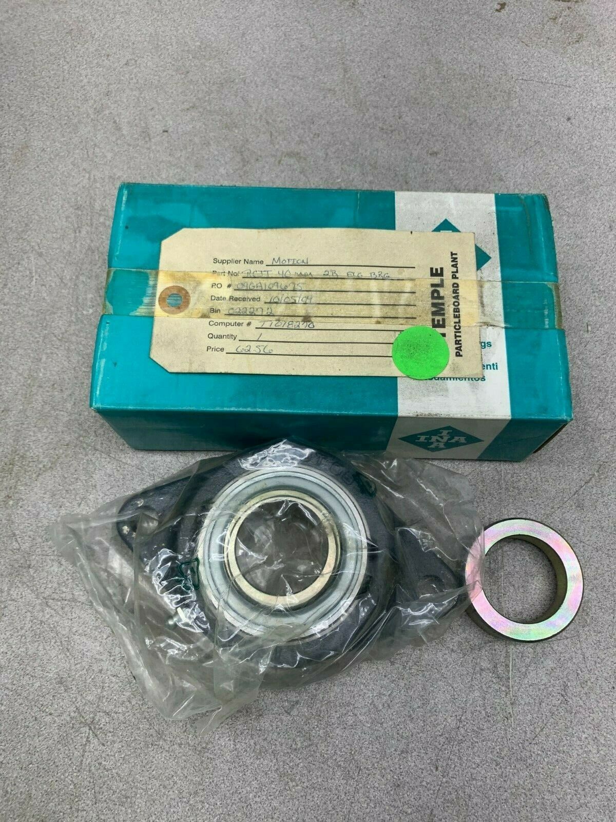 NEW IN BOX INA BEARING RCJT40N