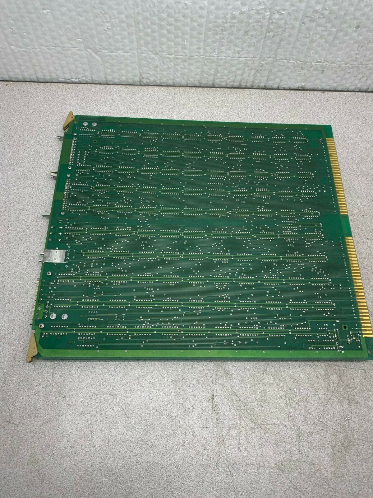 USED ALLEN-BRADLEY CIRCUIT BOARD 635533 REV-E2