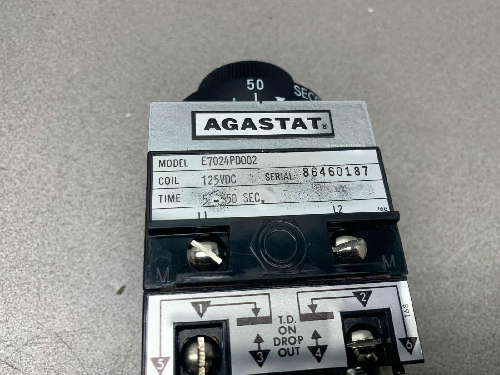 NEW AGASTAT 125VDC. TIMER 5-50 SEC. TIMING RELAY E7024PD002