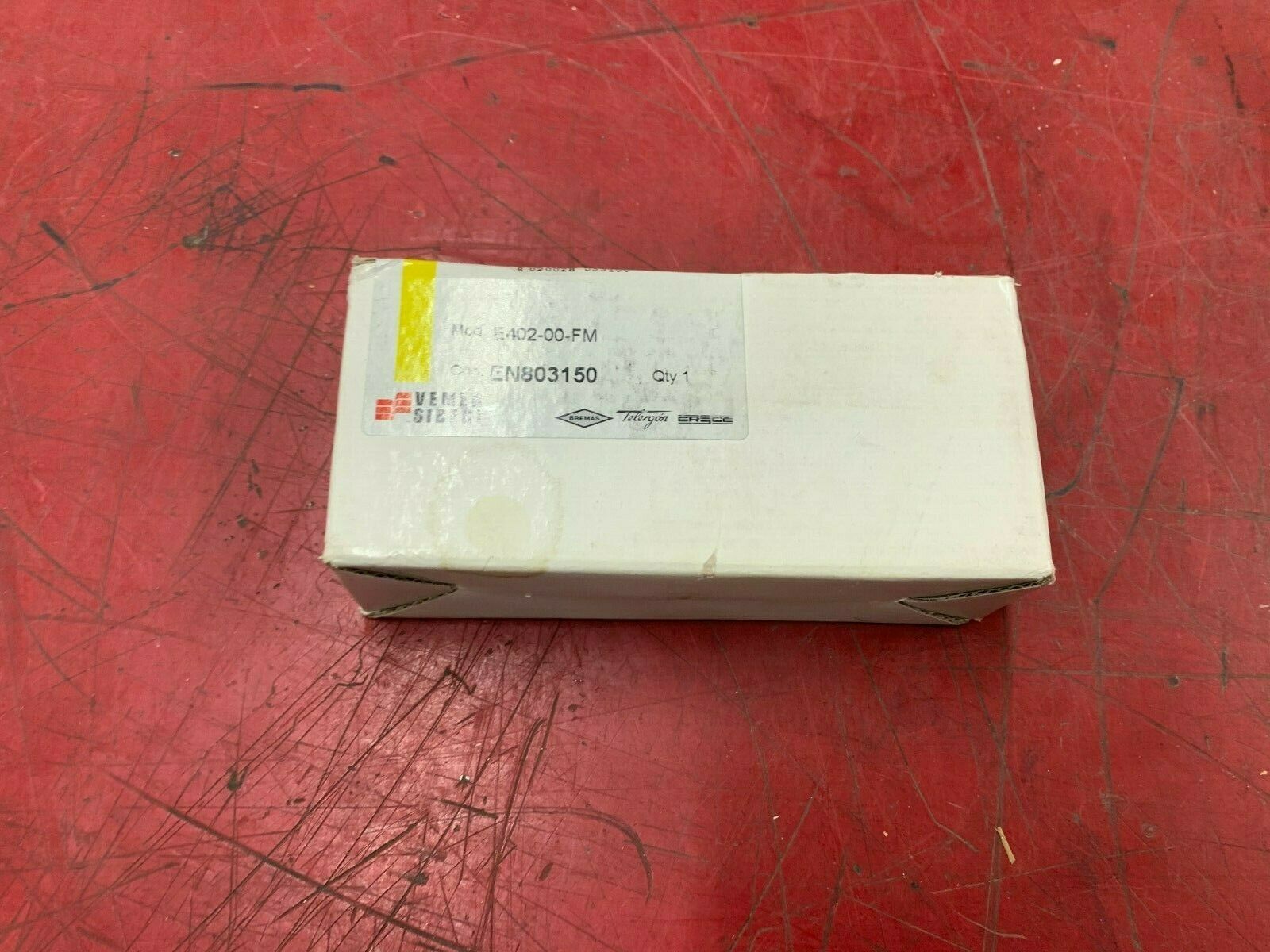 NEW IN BOX ESRCE LIMIT SWITCH E402-00-FM