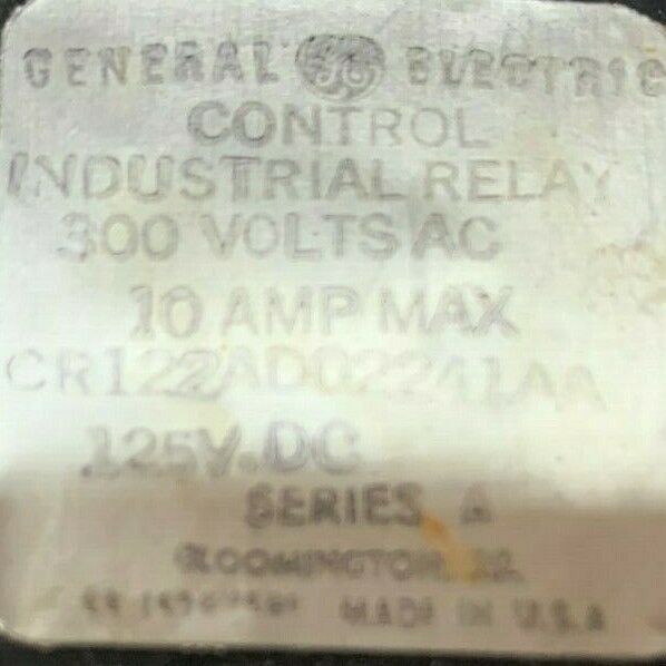 NEW IN PACKAGE GE INDUSTRIAL RELAY CR122AD02241AA