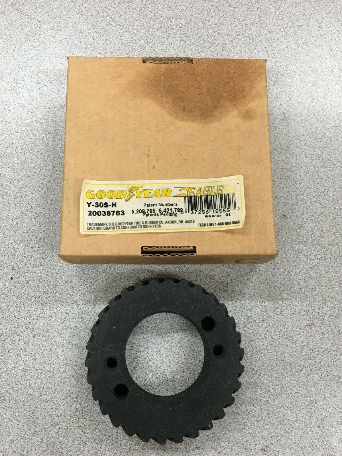 NEW IN BOX GOODYEAR EAGLE PD SPROCKET Y-30S-H