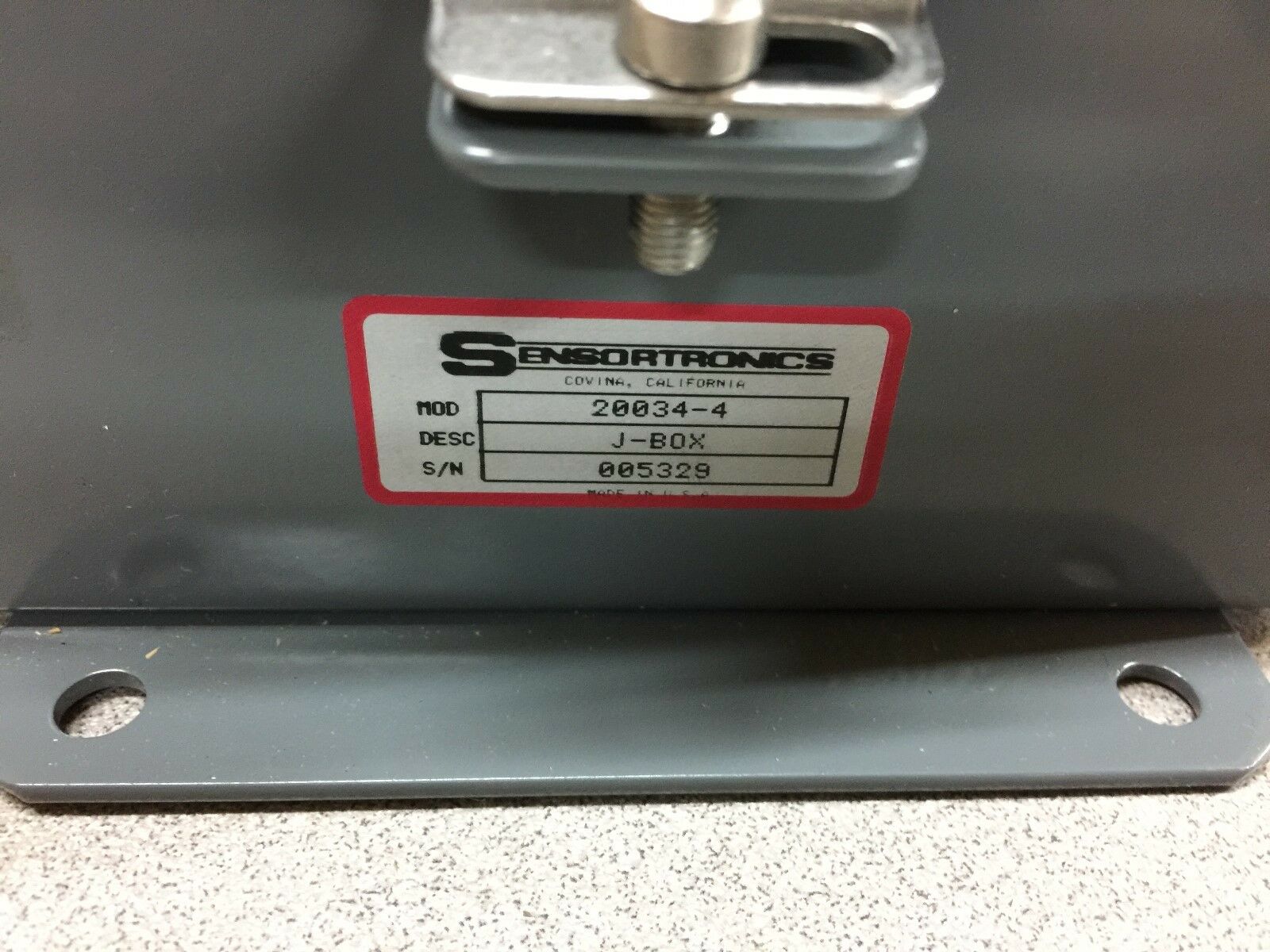 NEW IN BOX SENSORTRONICS 2000 SERIES 2 TO4 LOAD CELLS J-BOX 2003-4