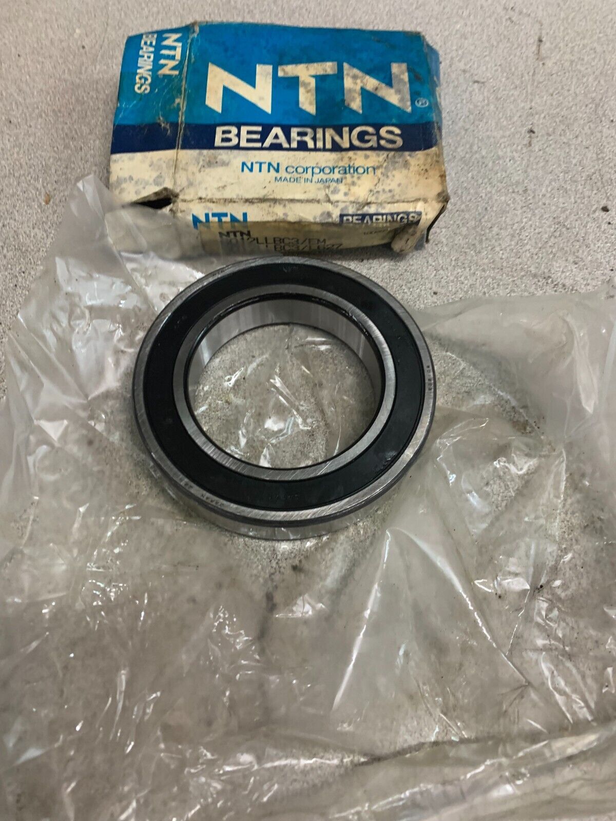 NEW IN BOX NTN ROLLER BEARING 6012LLBC3/EM