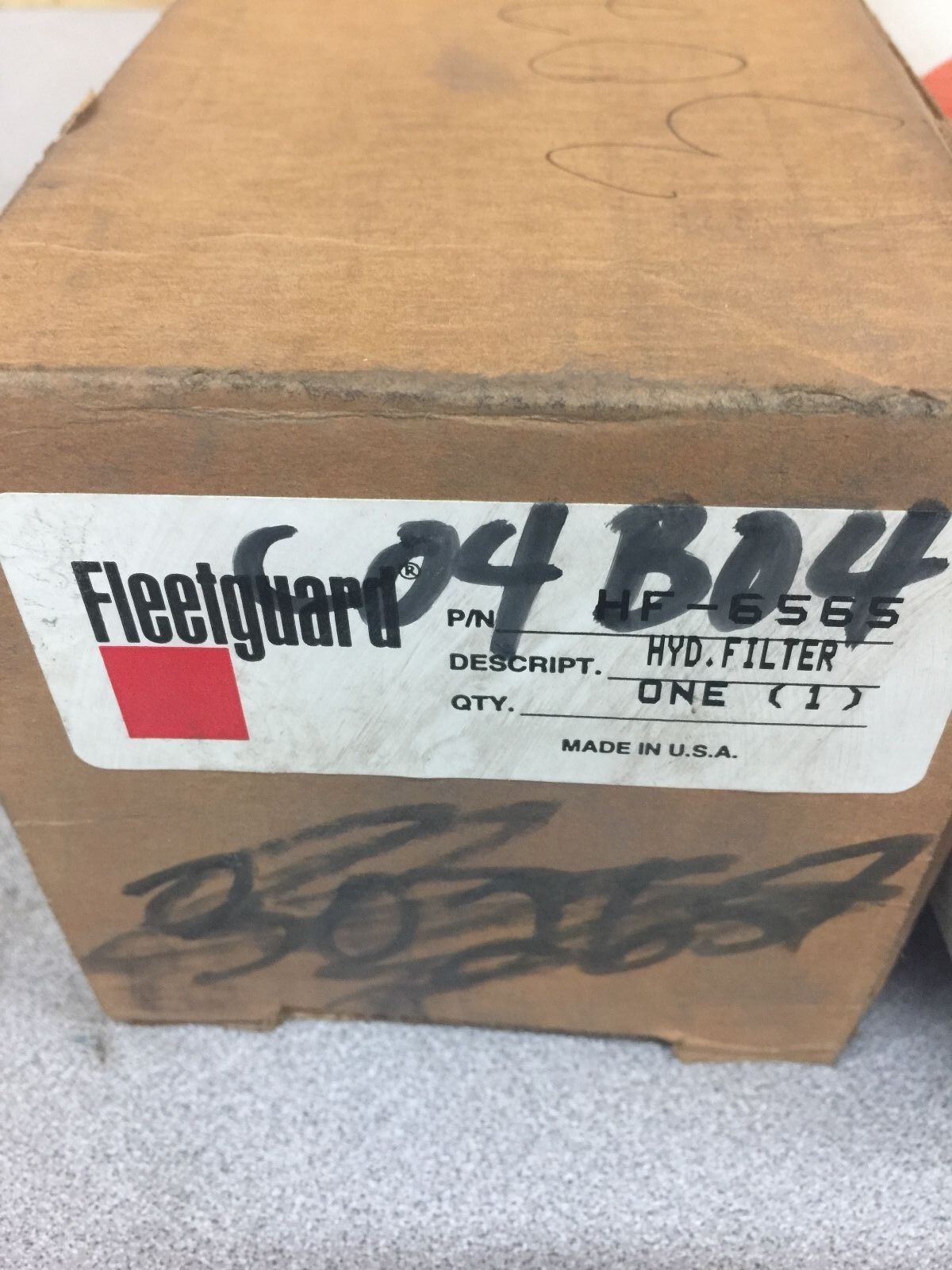 NEW IN BOX FLEETGUARD FILTER HF6565