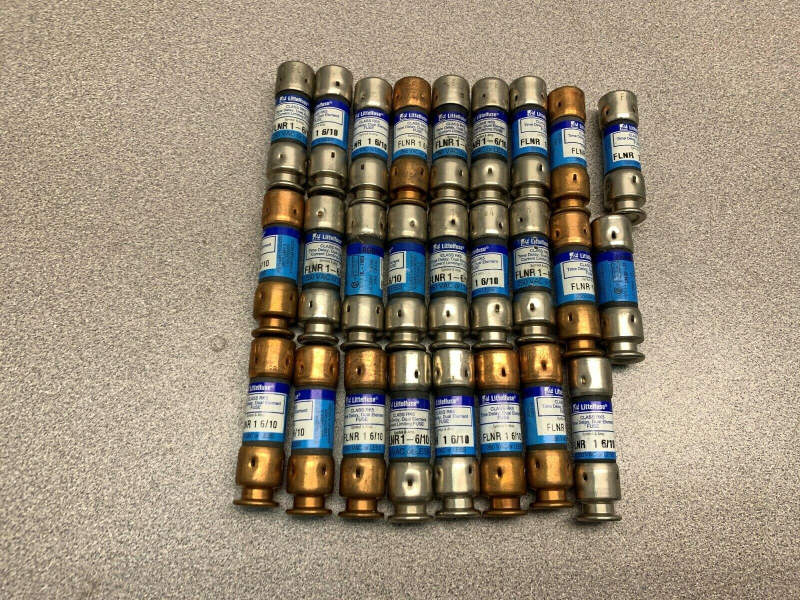 LOT OF 26 NEW NO BOX LITTELFUSE FLNR 1 6/10