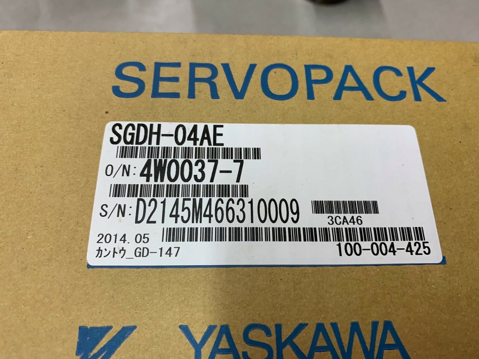 NEW IN BOX YASKAWA SERVO SGDH-04AE