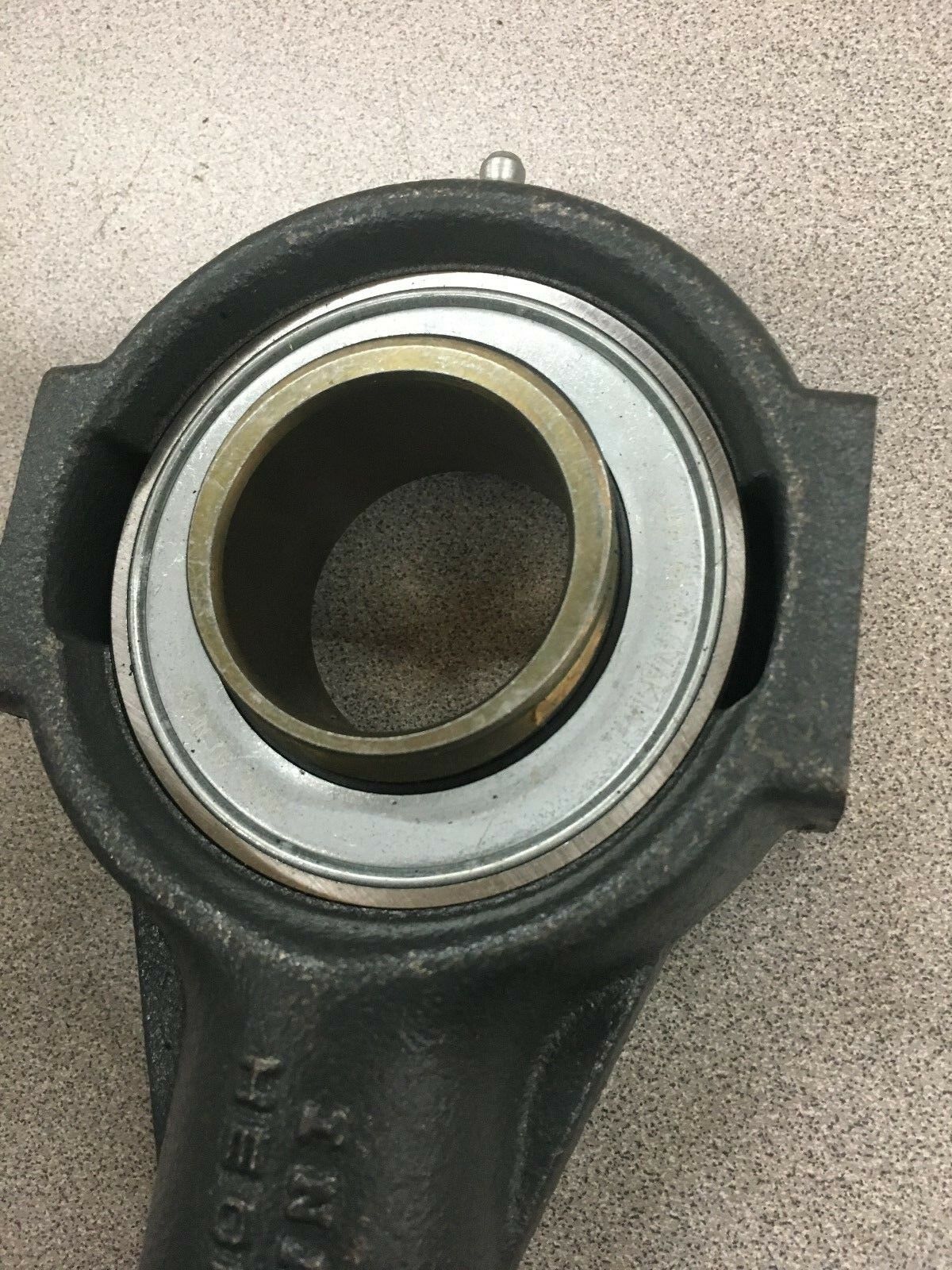 NEW NO BOX INA BRACKET BEARING PHE40