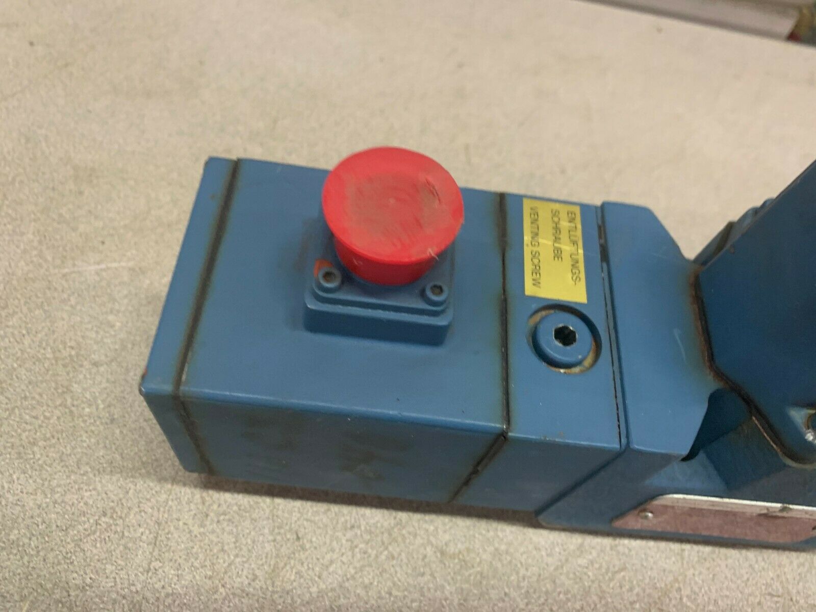 REMANUFACTURED MOOG D651-404 HYDRAULIC SERVO VALVE P70FBX3ANFX