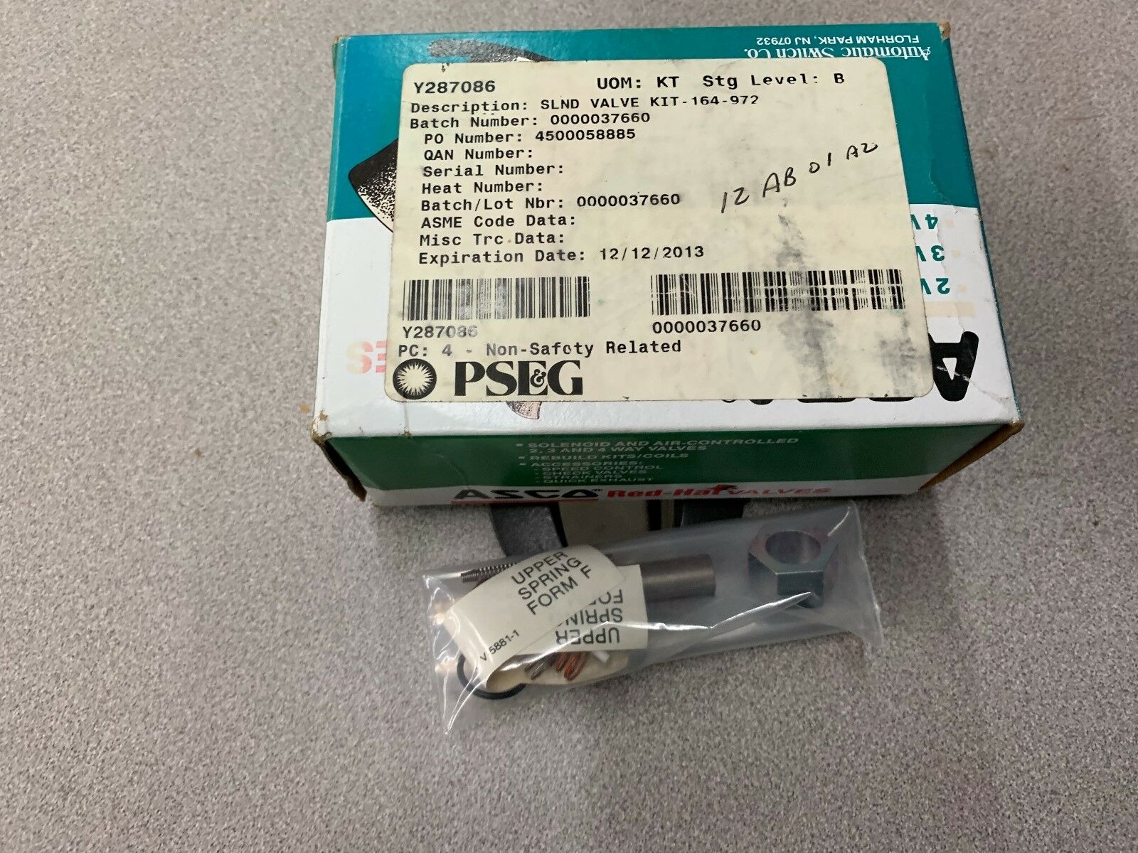 NEW IN BOX ASCO VALVE KIT Y287086