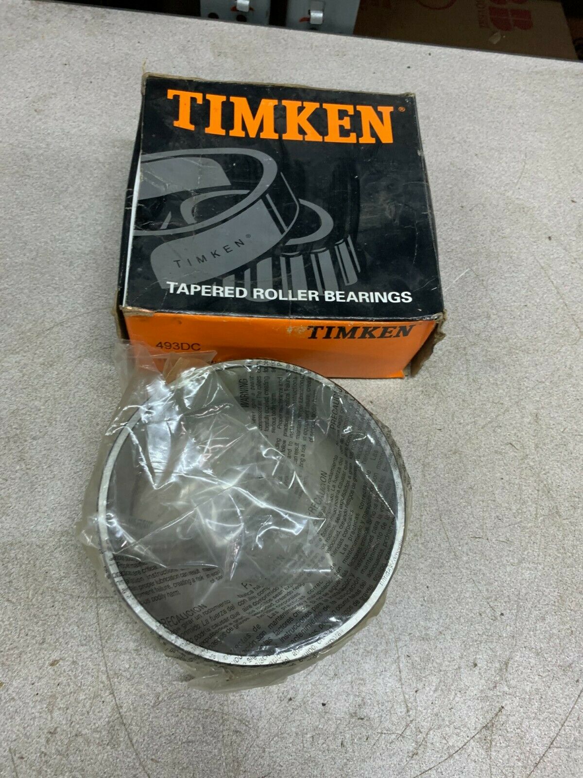 NEW IN BOX TIMKEN BEARING RACE 493DC