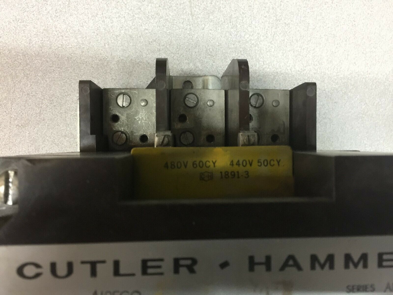 USED CUTLER HAMMER SIZE 4 3POLE 135AMP 100HP 480VAC COIL CONTACTOR A10FGO