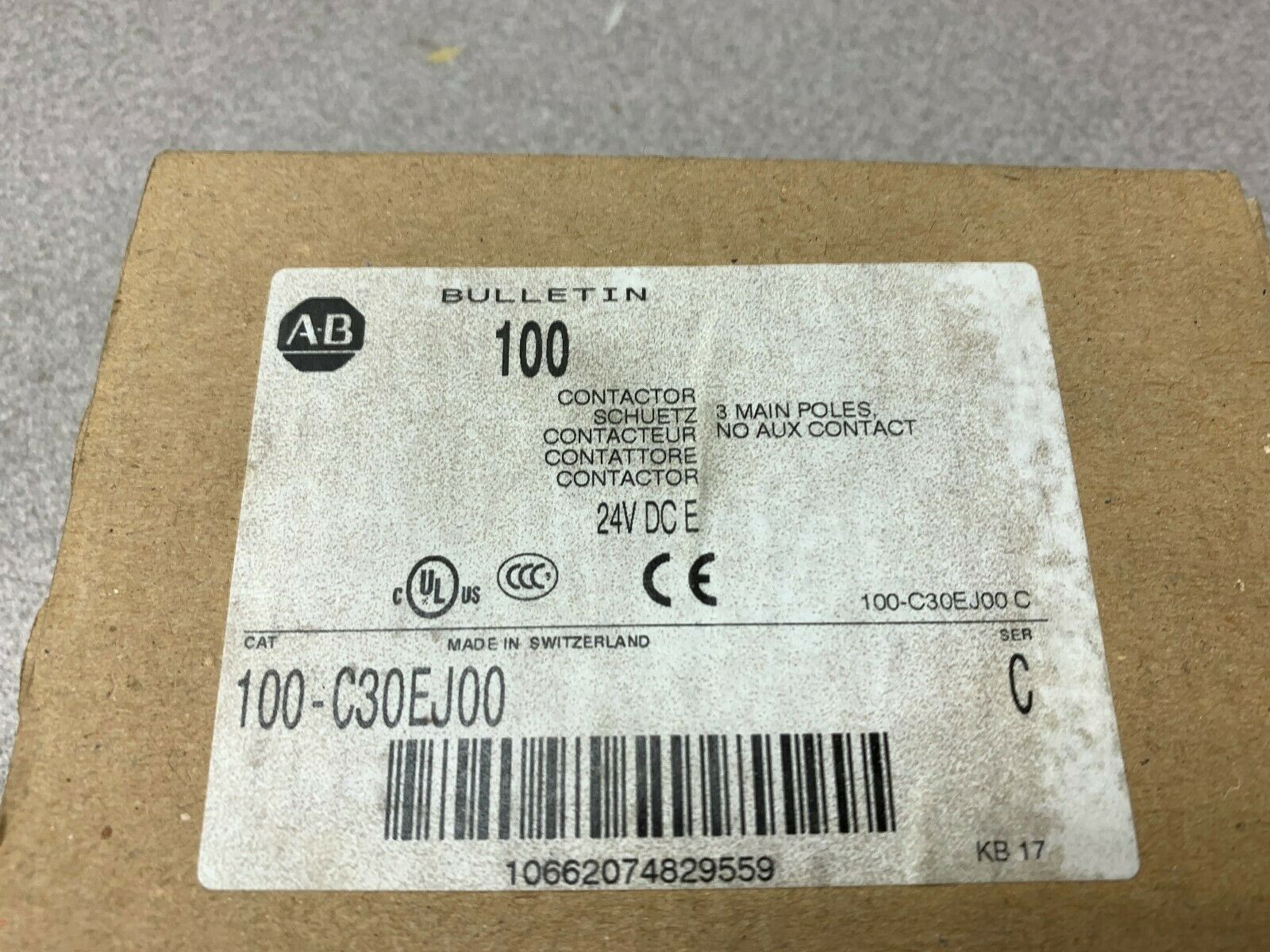 NEW IN BOX ALLEN BRADLEY CONTACTOR 100-C30RJ00 SERIES C