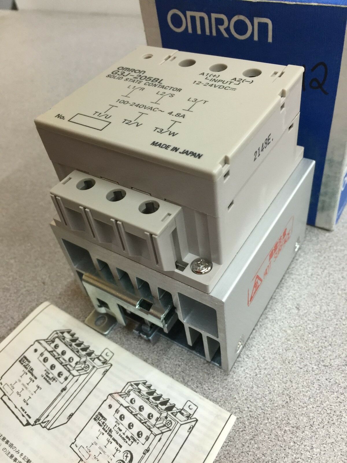 NEW IN BOX OMRON SOLID STATE CONTACTOR G3B-205BL 24VDC