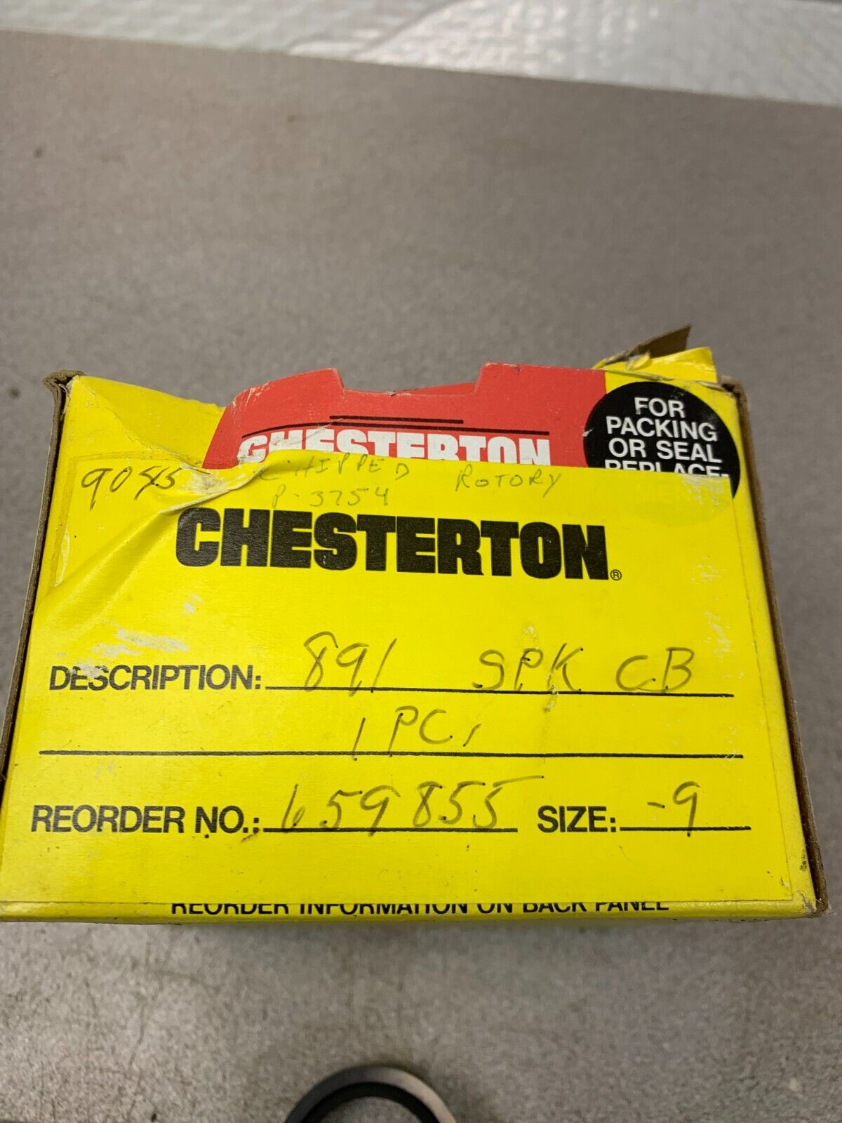 NEW IN BOX CHESTERTON 891 SIZE -9 STATIONARY SEAL 659855