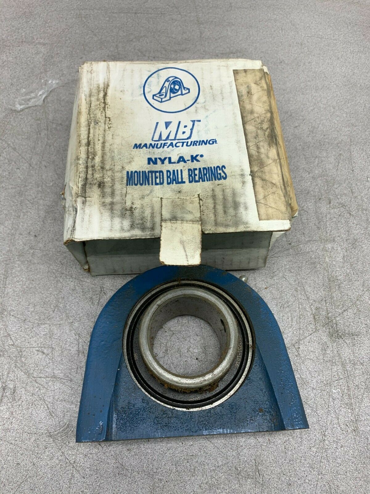 NEW IN BOX MB NYLA-K TAPPED BASE PILLOW BLOCK BEARING 1-15/16" BORE TBC251-1516