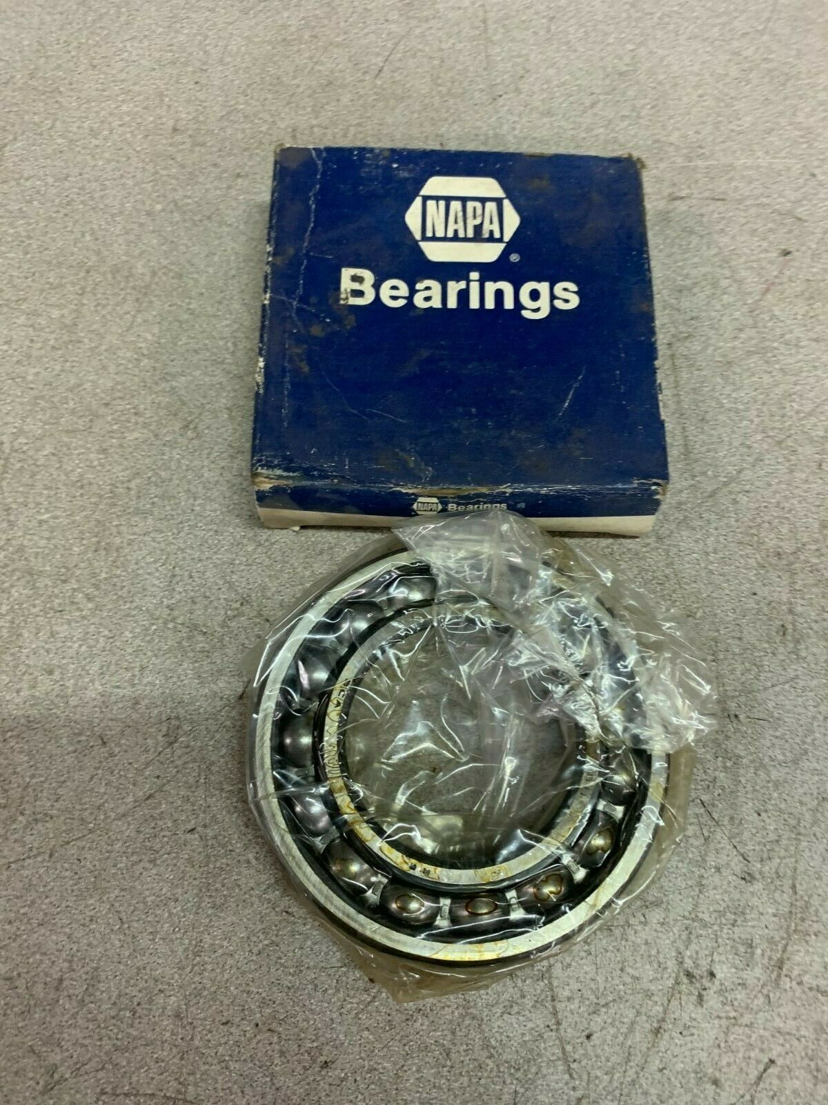 NEW IN BOX NAPA ROLLER BEARING 1211