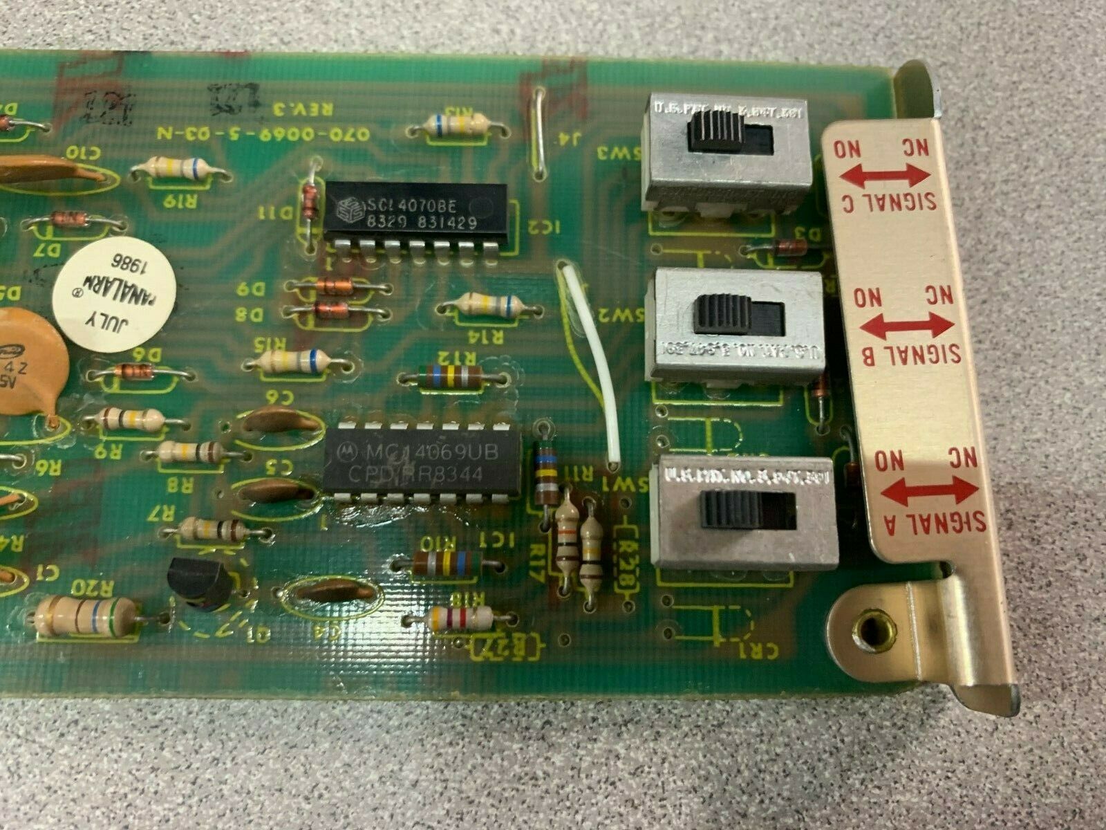 USED PANALARM CIRCUIT BOARD 70-RF4-12V