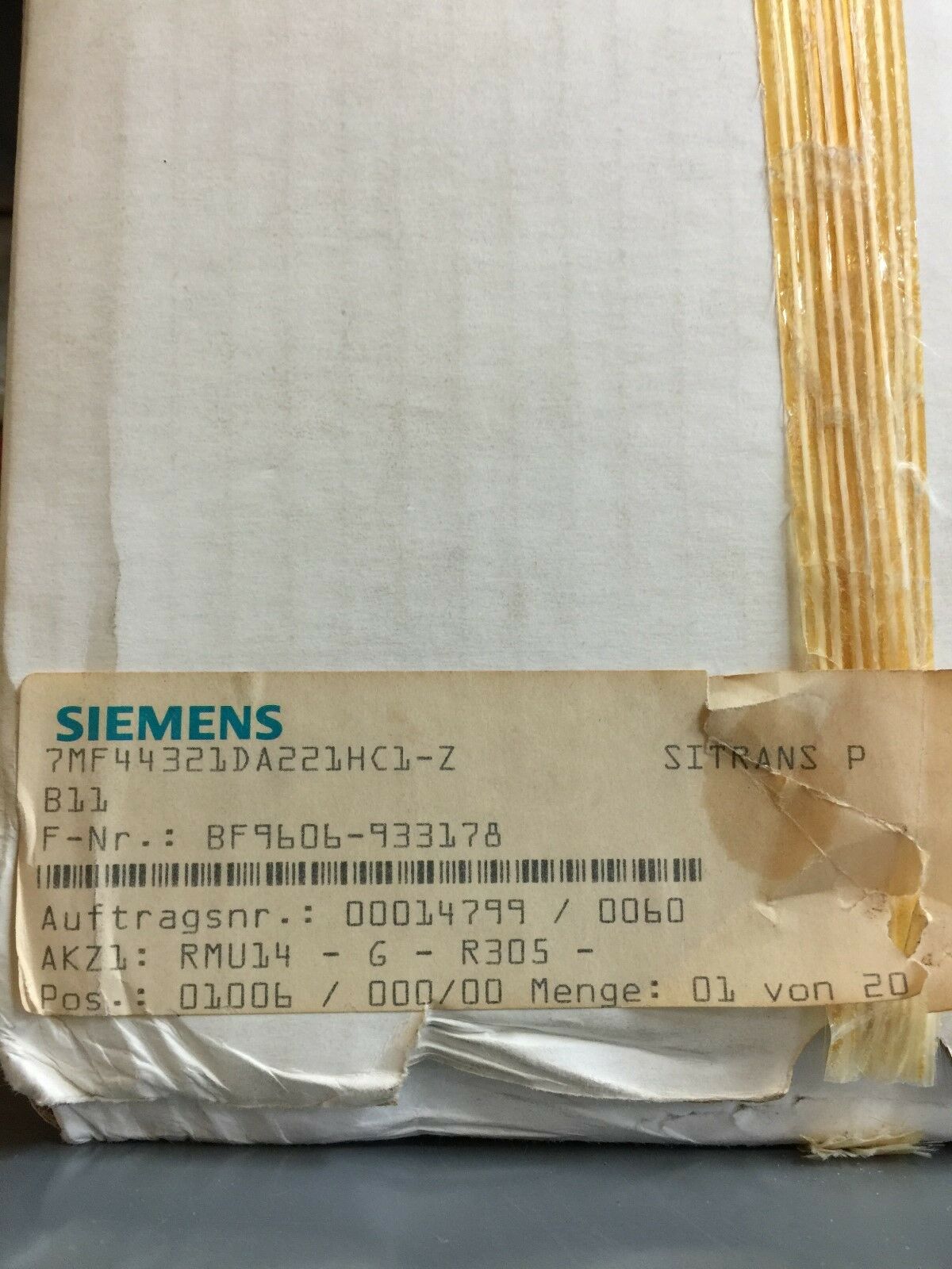 NEW IN BOX SIEMENS SITRANS P TRANSMITTER 7MF4432-1DA22-1HC1-Z