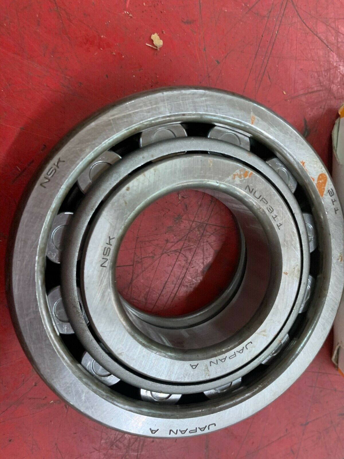 NEW IN BOX NSK/HITACHI BALL BEARING NUP311