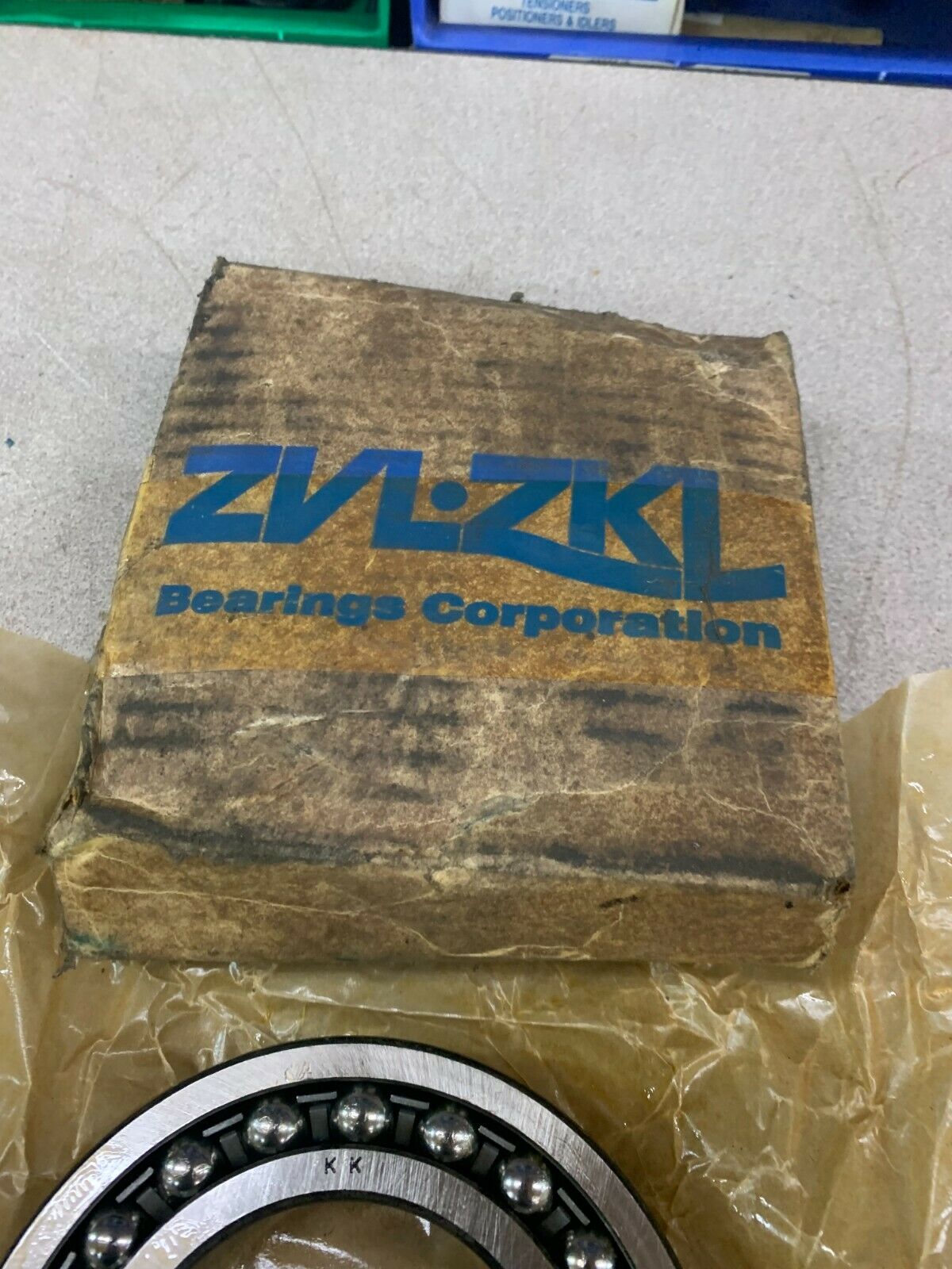 NEW IN BOX ZKL SELF ALIGNING BALL BEARING 1215K