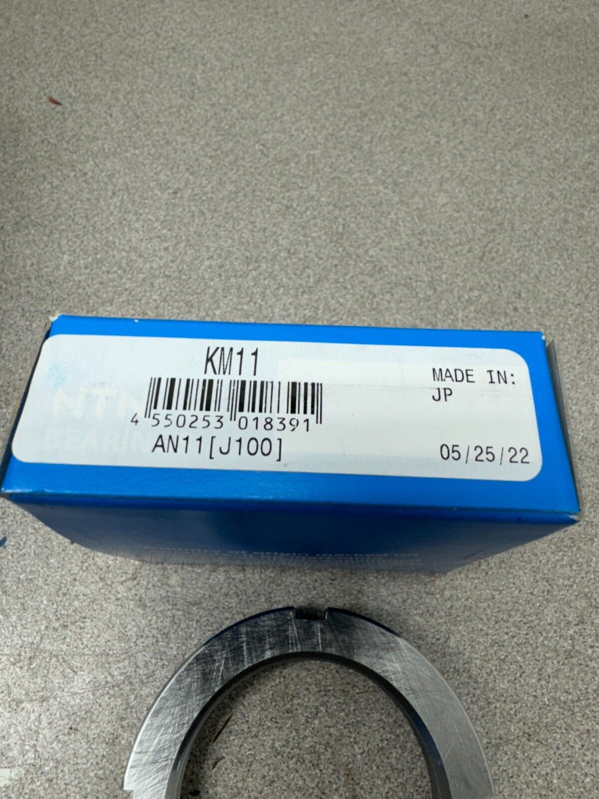 NEW IN BOX NTN BEARING UNIT KM11