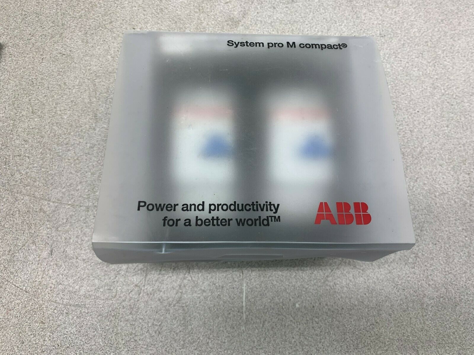 NEW NO BOX SET OF ABB 2CSF202001R1250 BREAKER 2CSF202202U1400