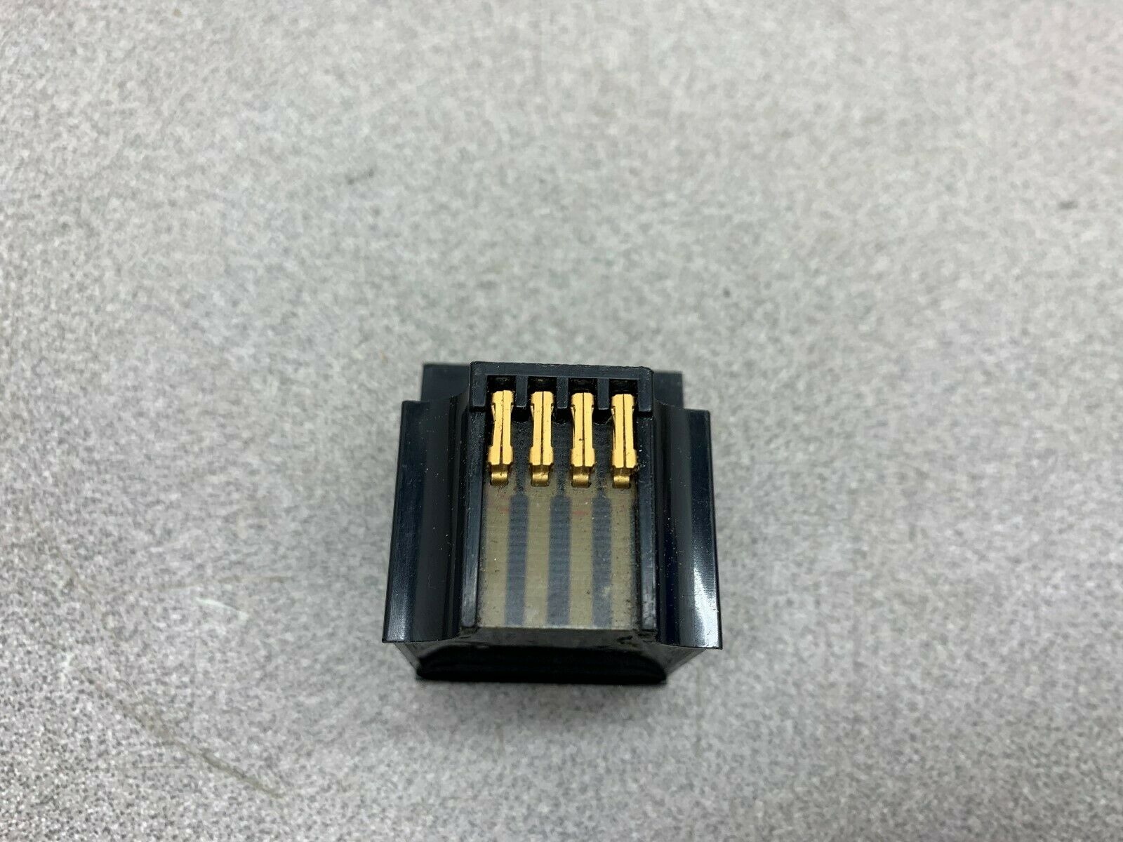 NEW NO BOX BANNER SENSOR 2PBA