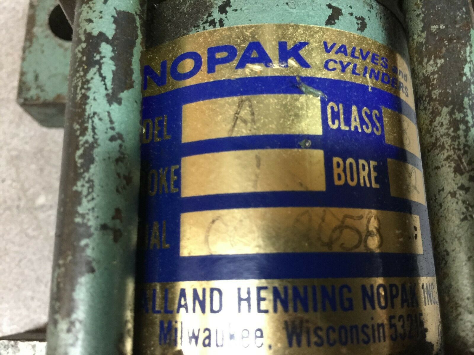 USED NOPAK MODEL A 1" STROKE CLASS B 2" BORE CYLINDER