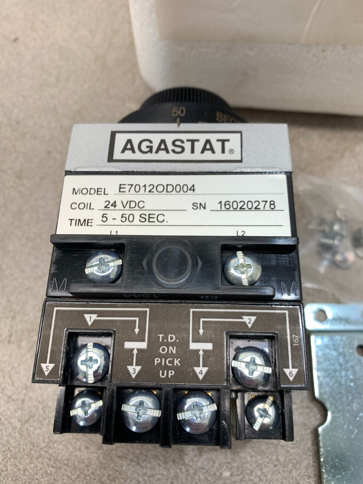 NEW AGASTAT 3-1423169-4 24VDC. 5-50 SEC. TIMER E7012OD004