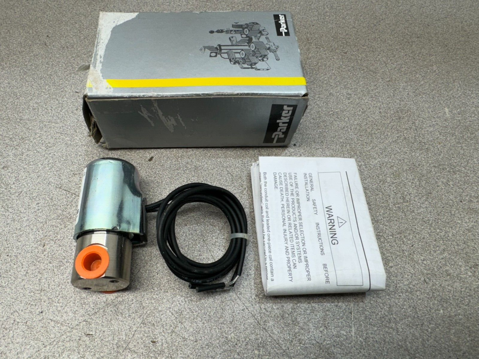 NEW IN BOX PARKER 1/16" ORFICE 110/120V. SOLENOID VALVE 20CC02GV4B2F