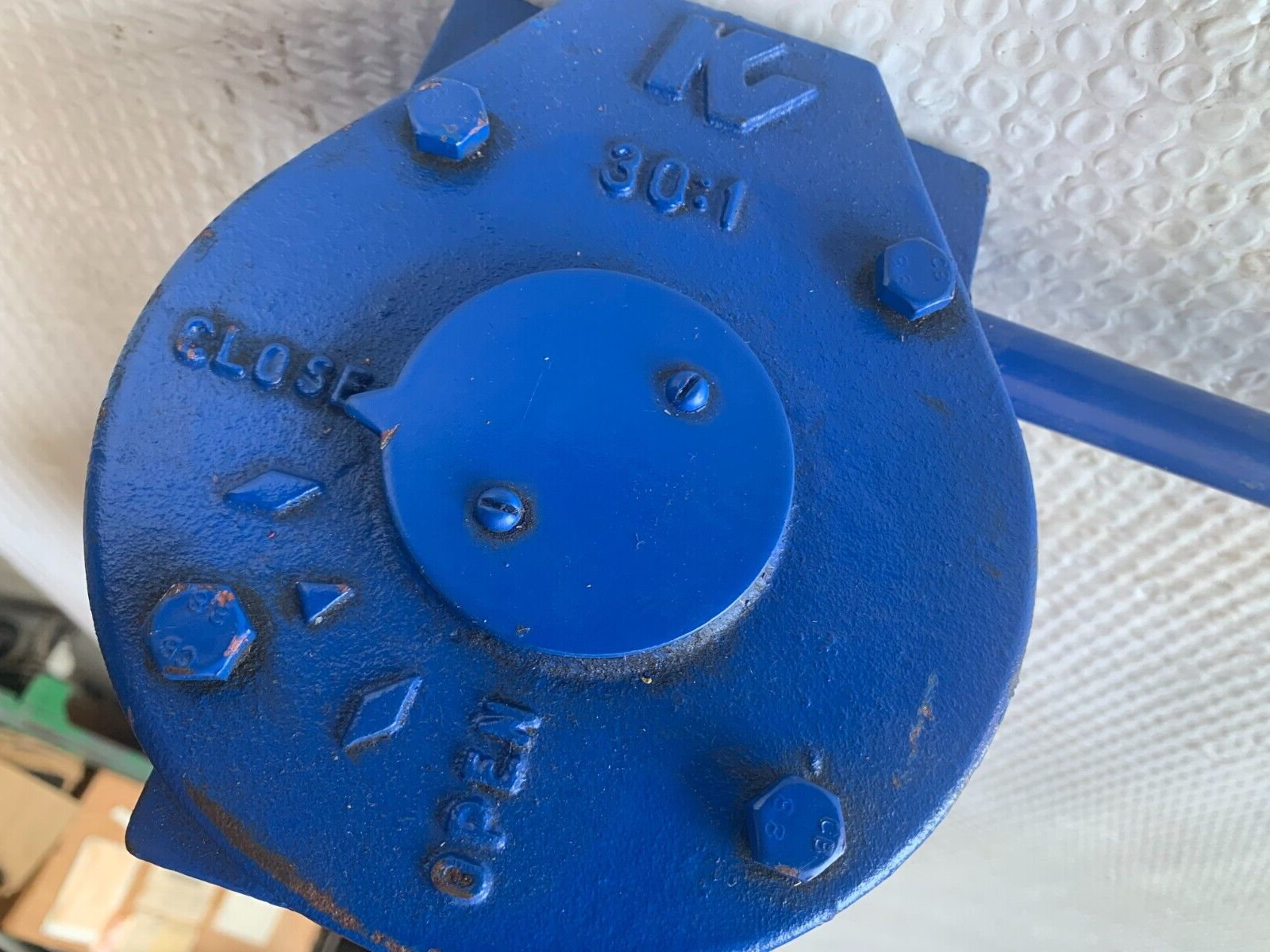 NEW KEYSTONE 10" BUTTERFLY VALVE 30:1 GATE VALVE