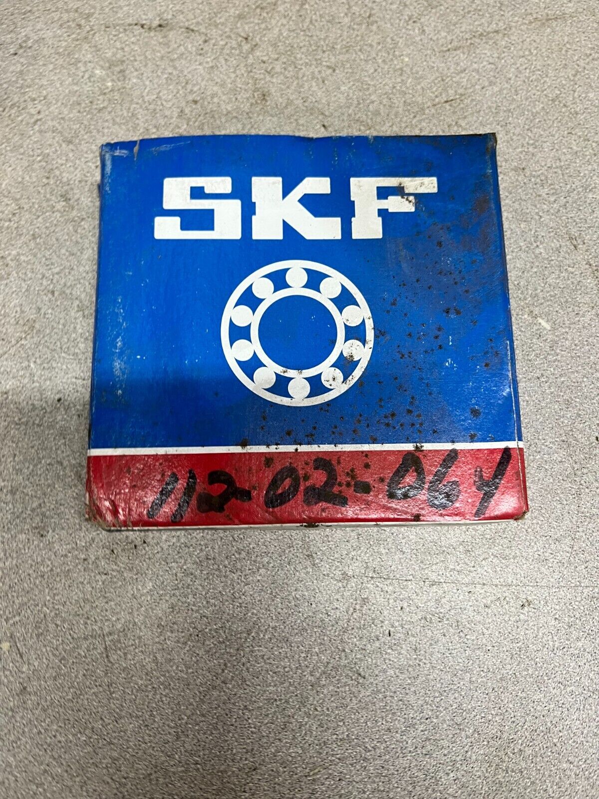 NEW IN BOX SKF BEARING 7215 BECBY