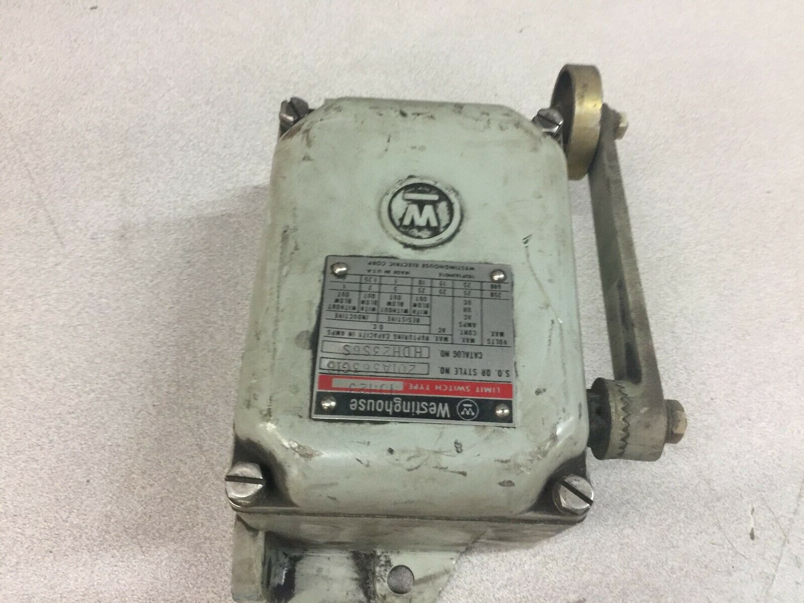 USED WESTINGHOUSE LIMIT SWITCH 201A363G16 HDH23S6S