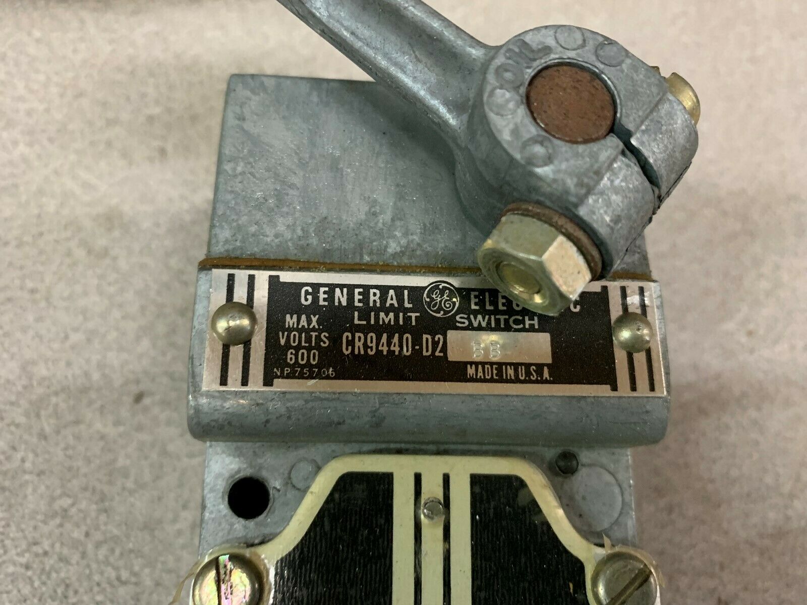 NEW IN BOX GE LIMIT SWITCH CR9440D2BB