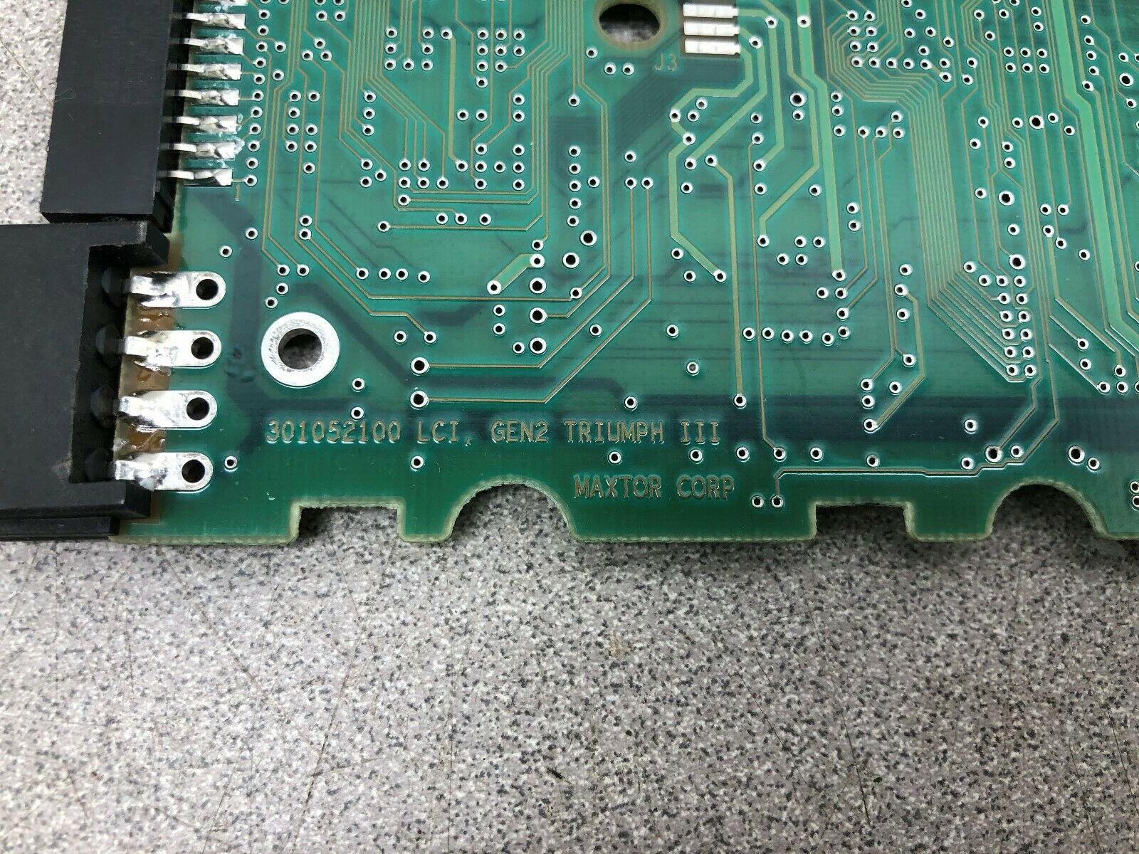 USED MAXTOR CORP GEN 2 TRIUMPH III CIRCUIT BOARD 301052100