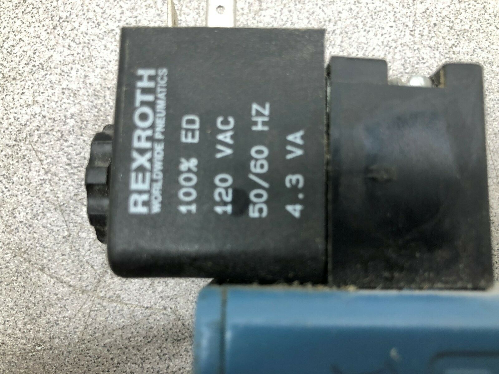 USED REXROTH 120 VAC COIL 150 PSI PNEUMATIC SOLENOID VALVE R432006382