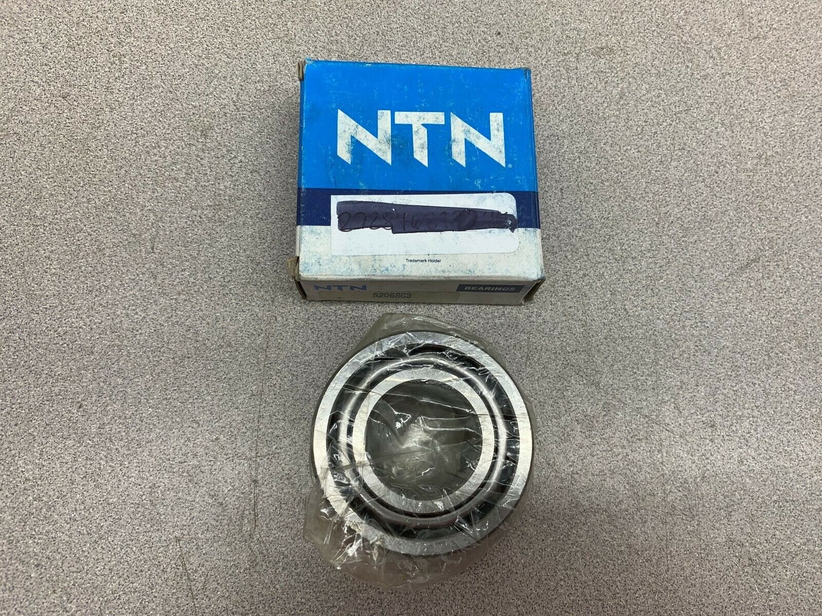 LOT OF 2 NEW IN BOX NTN BEARING 5206SC3