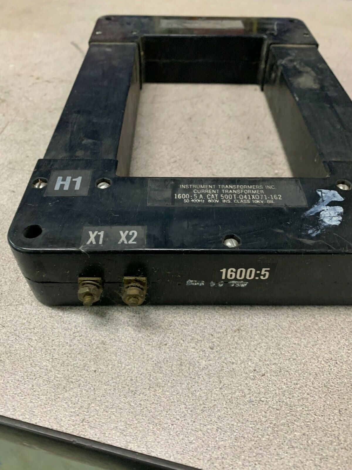 USED INSTRUMENT TRANSFORMERS 1600:5A CURRENT TRANSFORMER 500T-041X071-162