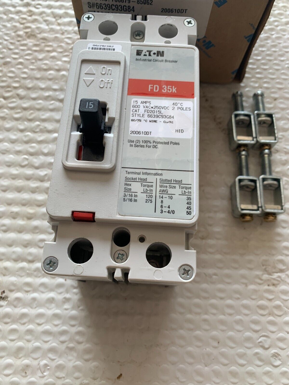 NEW IN BOX EATON CUTLER-HAMMER 2 POLE 15AMP CIRCUIT BREAKER FD2015L