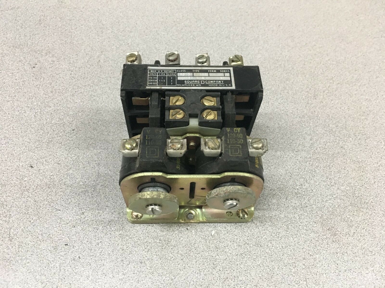 USED SQUARE D REVERSING CONTACTOR 8970 R05S2 SERIES A