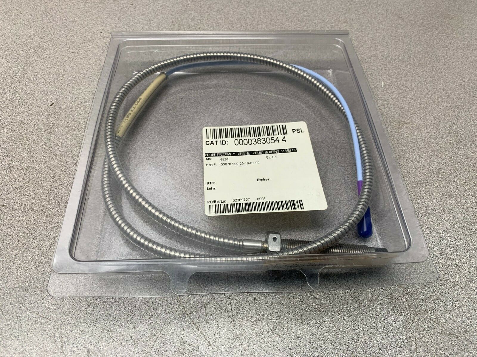 NEW BENTLY NEVADA 3300 XL 11MM PROBE 330702-00-25-10-02-00