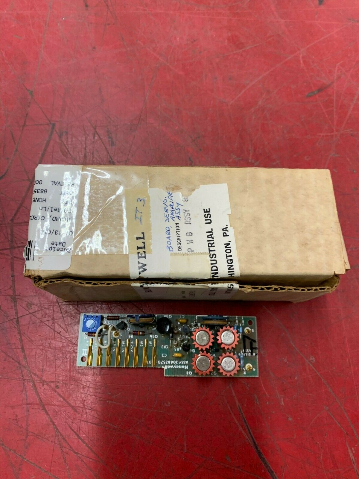 NEW IN BOX HONEYWELL SERVO AMPLIFIER BOARD 30683570-50X