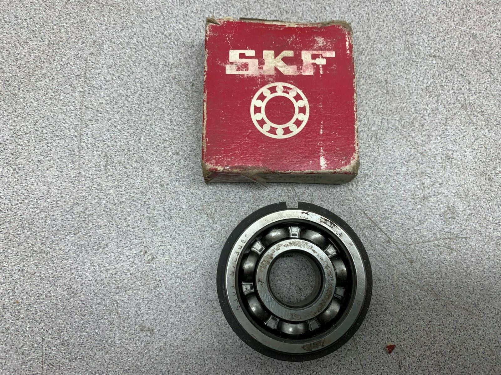 LOT OF 4 NEW IN BOX SKF BEARING 6303 NRJEM