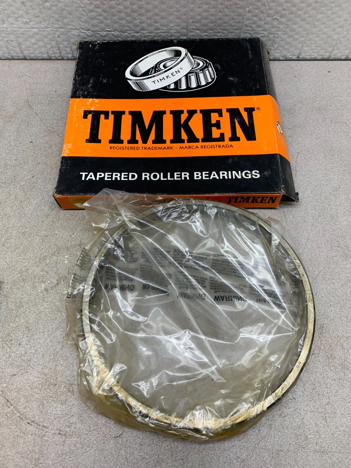 NEW IN BOX TIMKEN ROLLER BEARING RACE LM236710A CUP