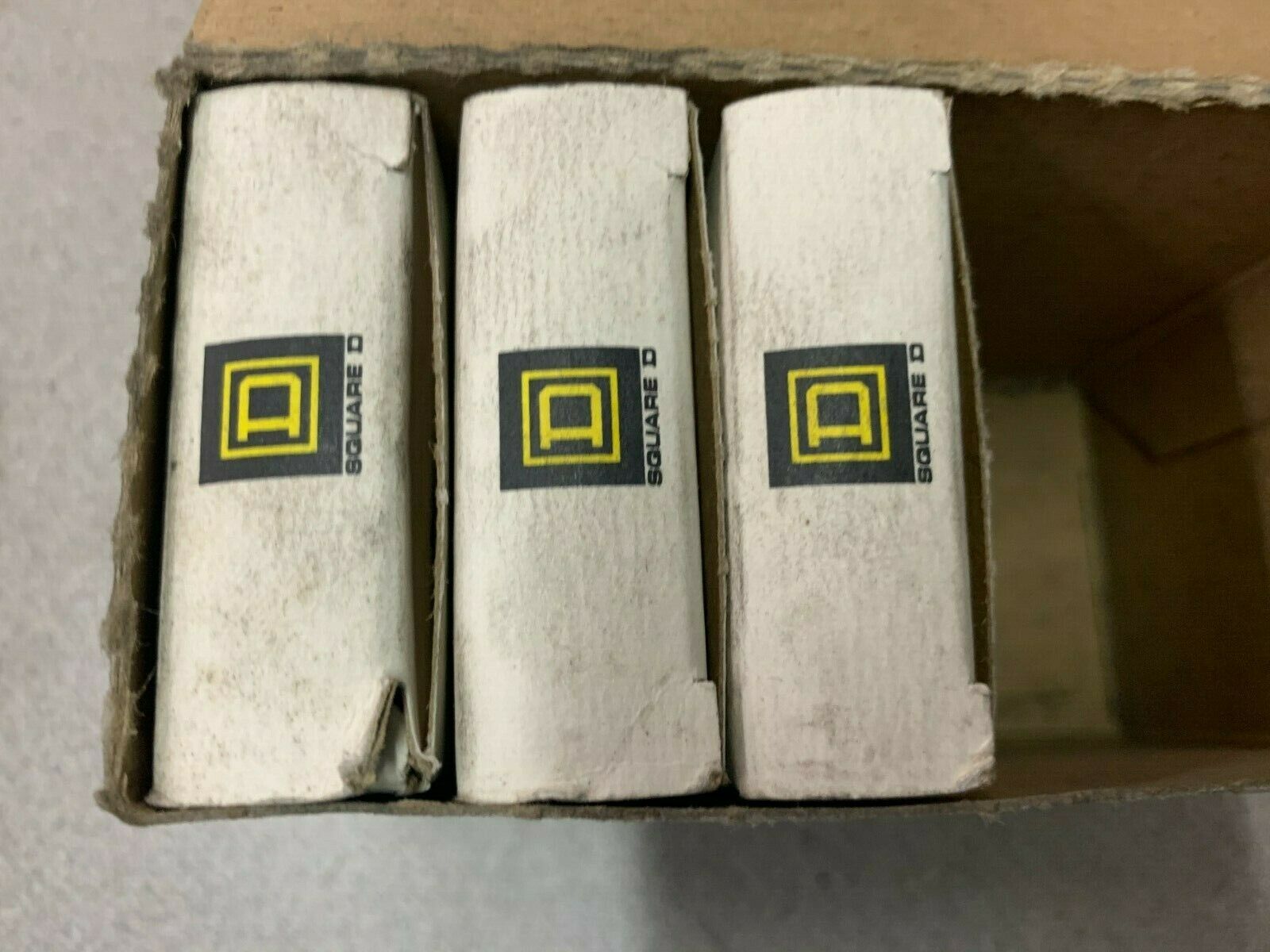 BOX OF 3 NEW IN BOX SQUARE D HEATER ELEMENT DD 150.00